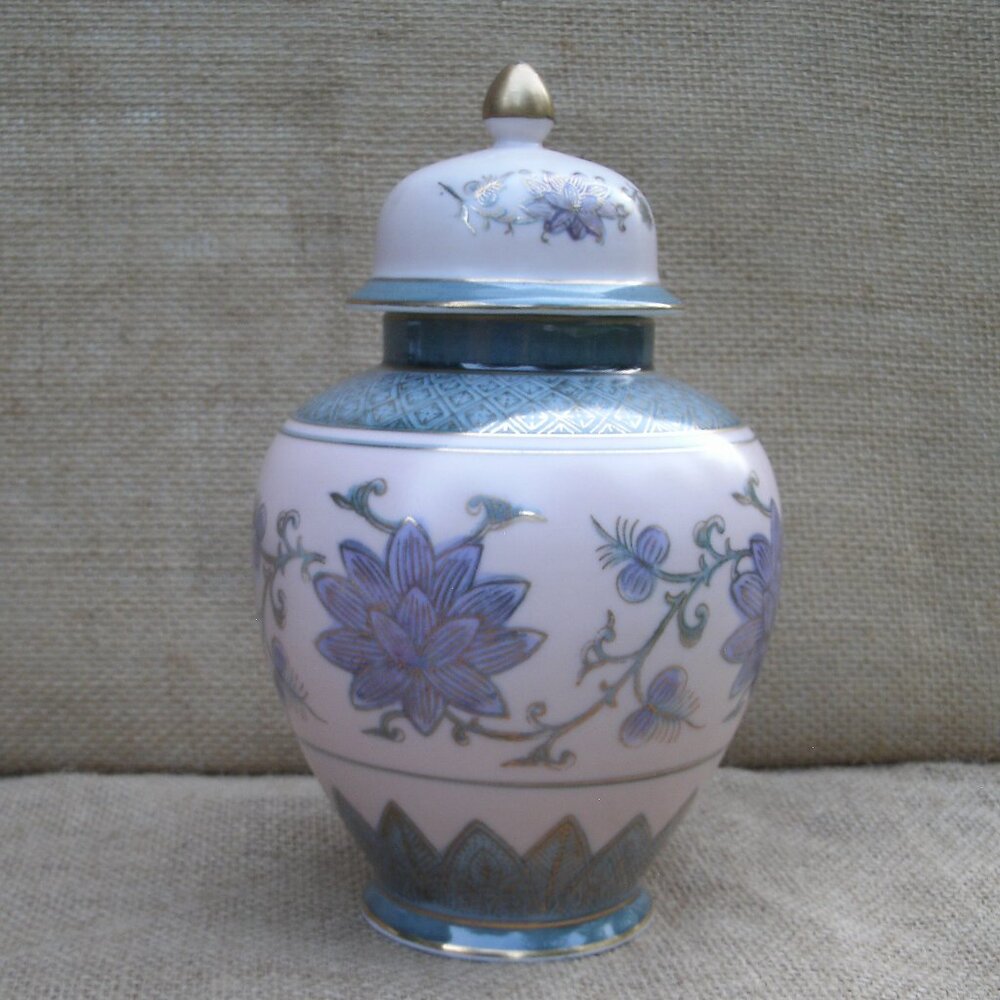 Vintage Andrea by Sadek Blue Lotus Ginger Jar - Picture 5 of 16